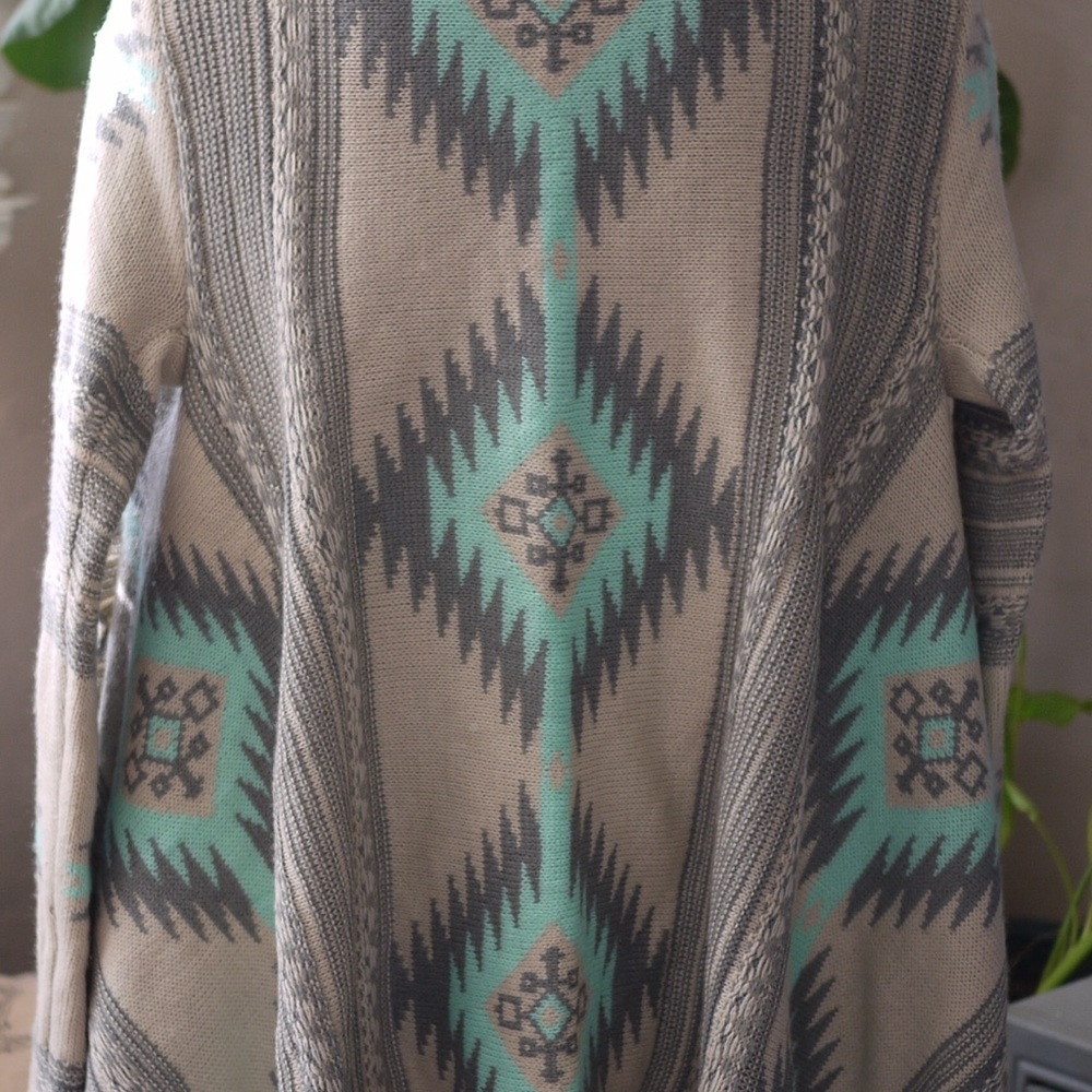 Aztec Print Cardigan - Picture 4 of 4